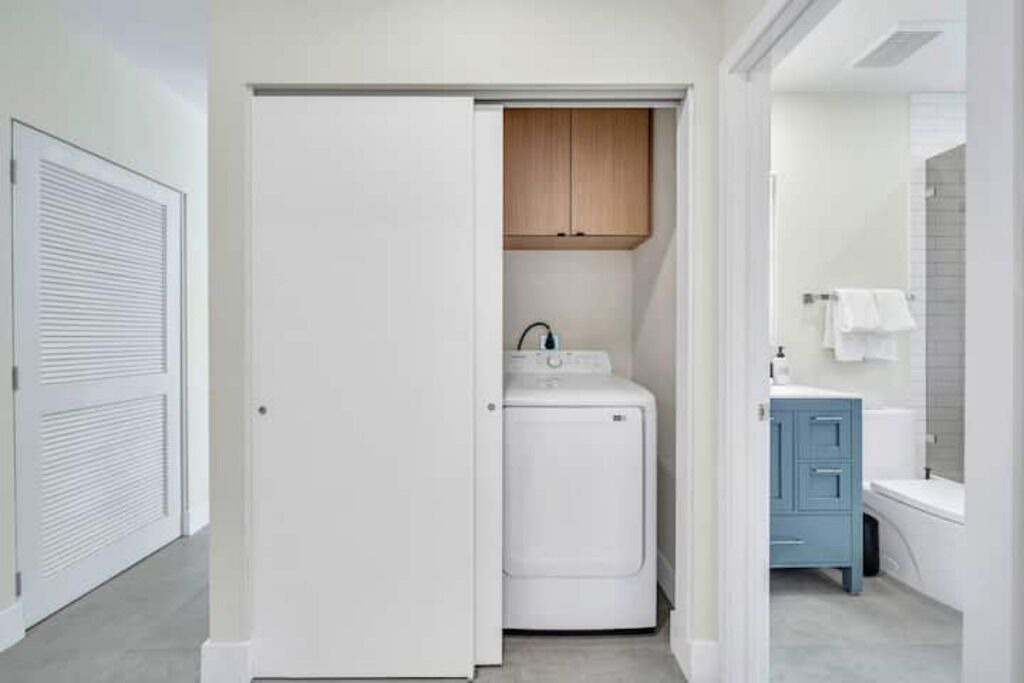 Photo of Bathroom in Golden Glades