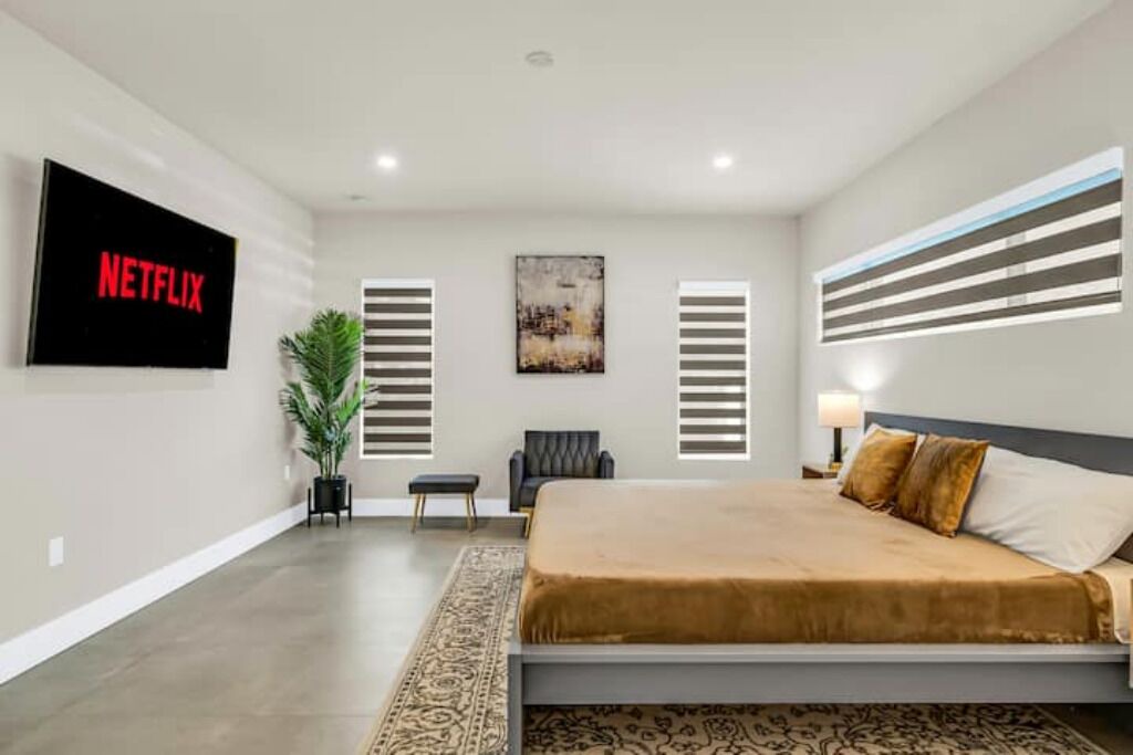 Photo of Bedroom in Golden Glades