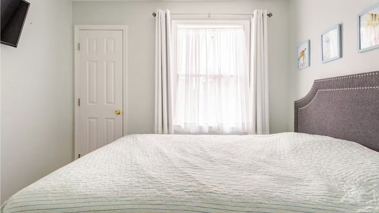 Photo of Bedroom in Caine Woods