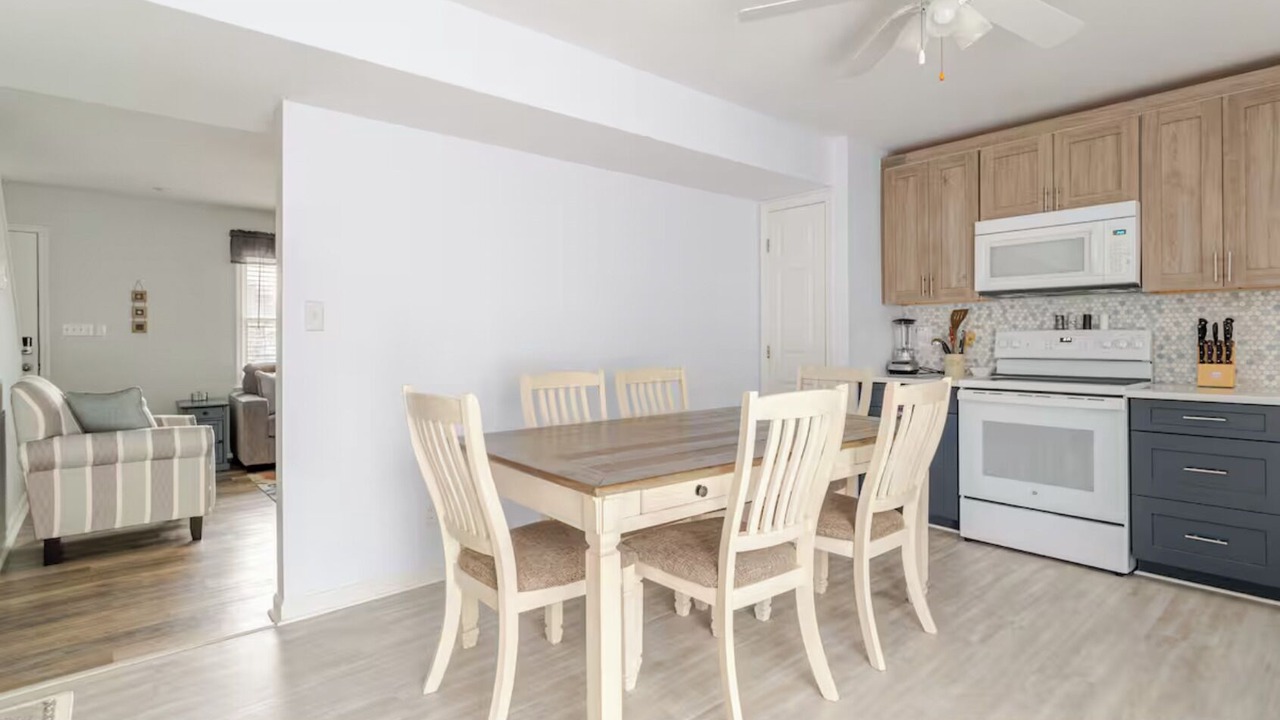 Photo of Kitchen in Caine Woods