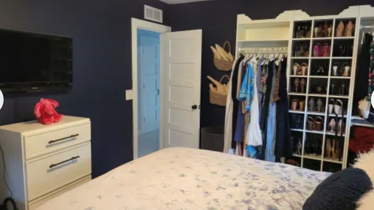 Photo of Bedroom in Coral Springs