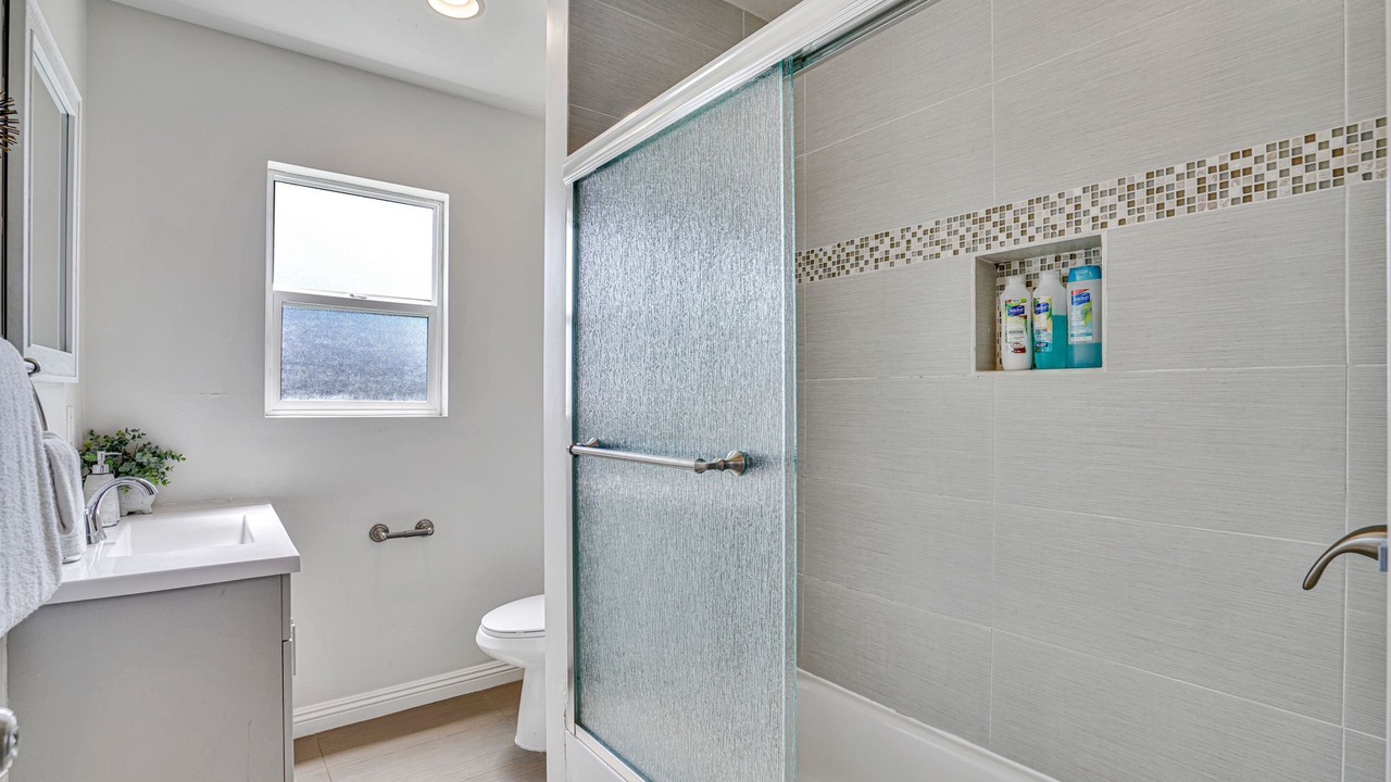 Photo of Bathroom in View Park-Windsor Hills