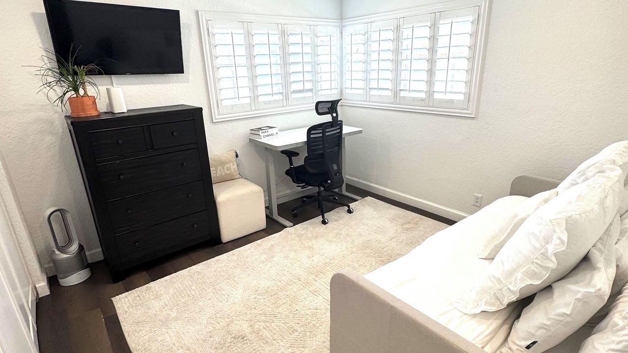 Photo of Bedroom in Lighthouse Point