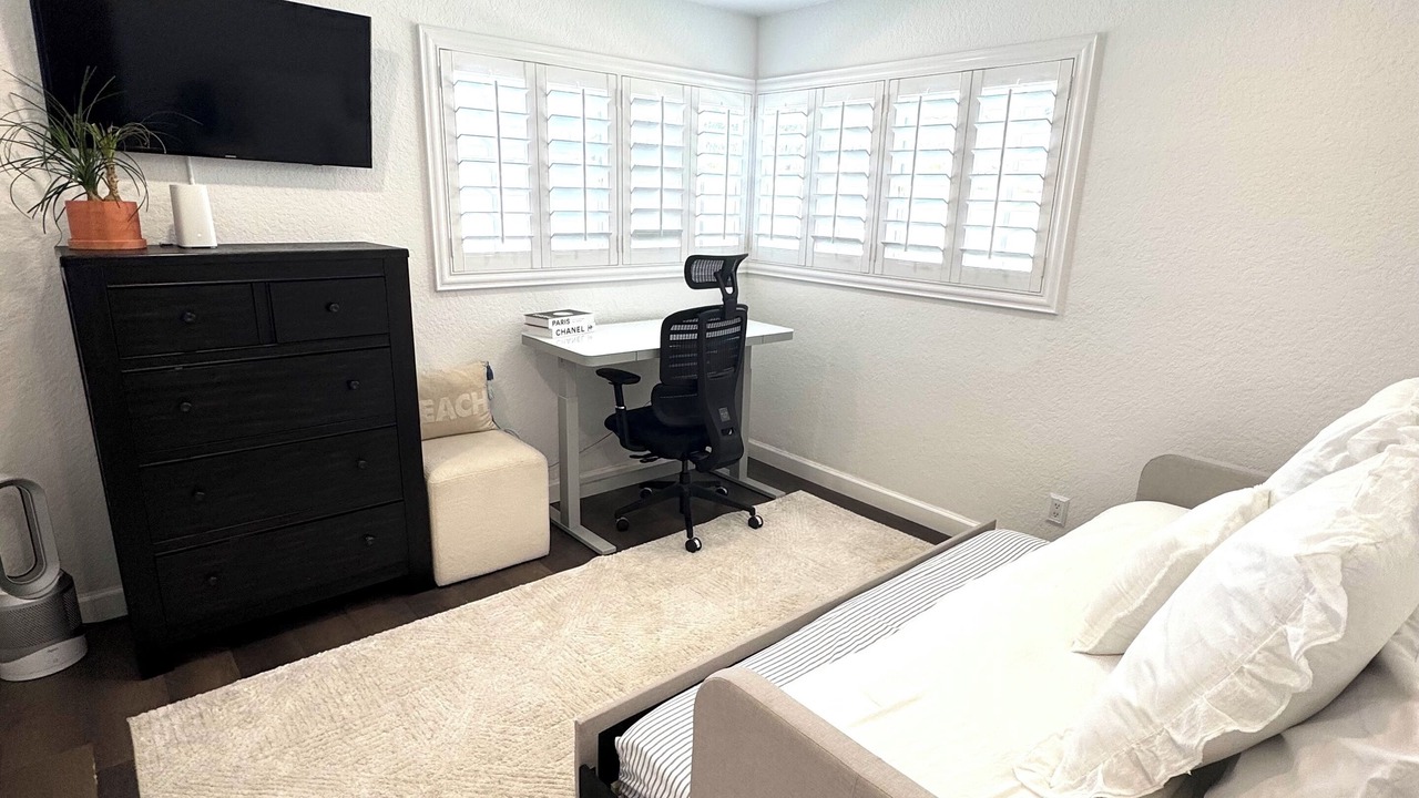 Photo of Bedroom in Lighthouse Point