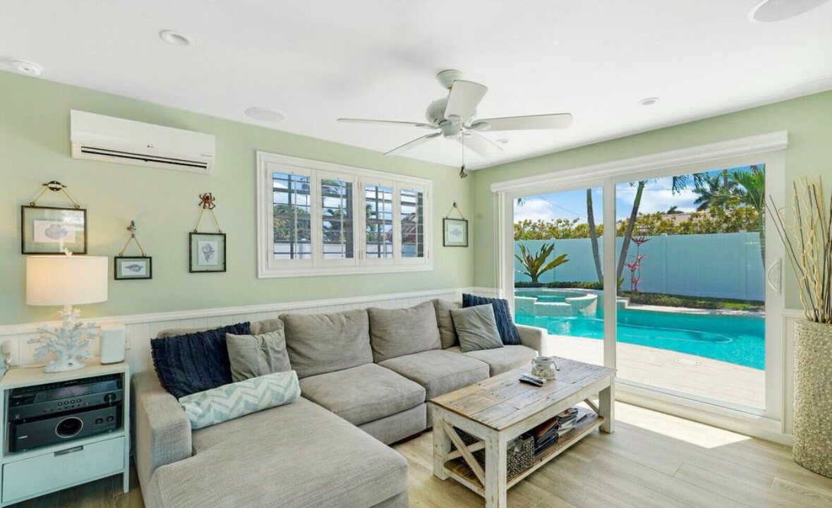 Photo of Livingroom in Lighthouse Point