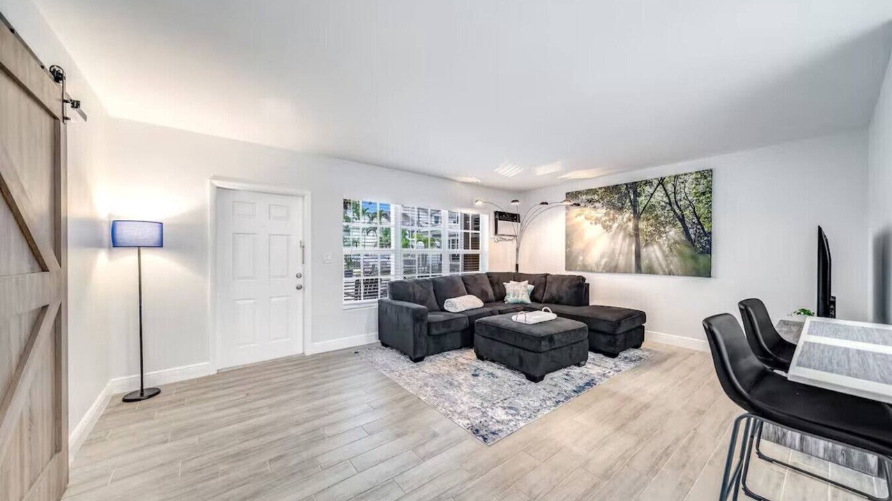 Photo of Livingroom in Coral Ridge