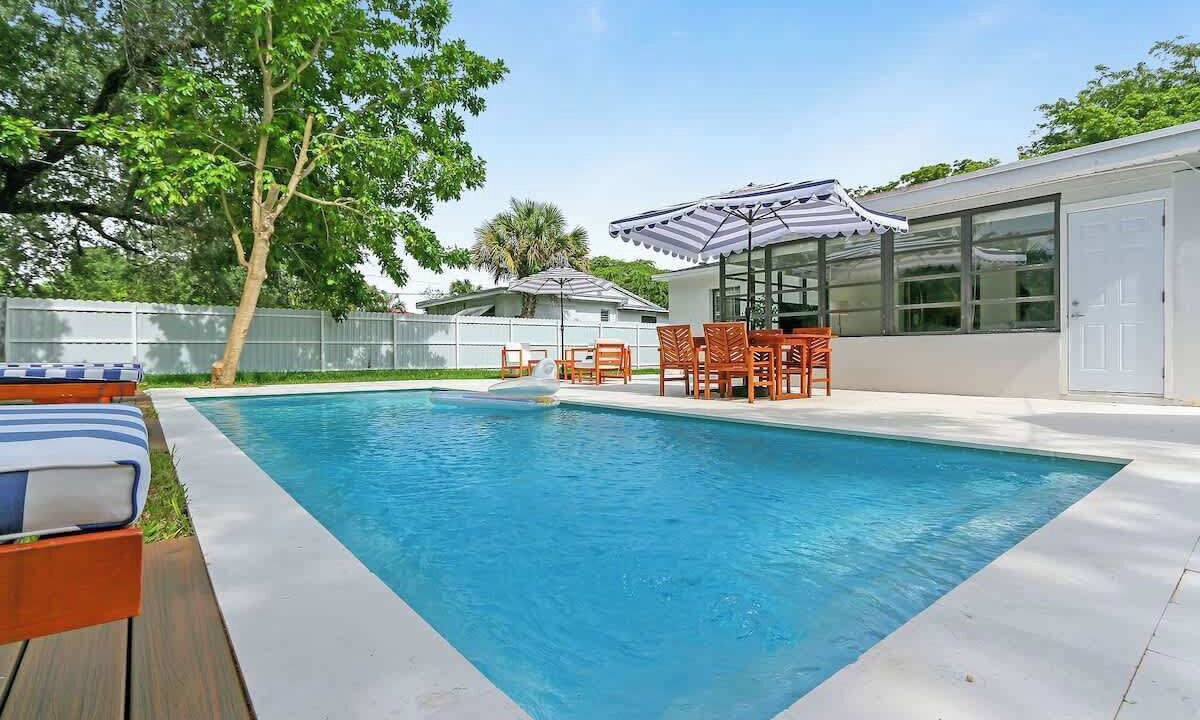 Photo of Outdoor in North Miami