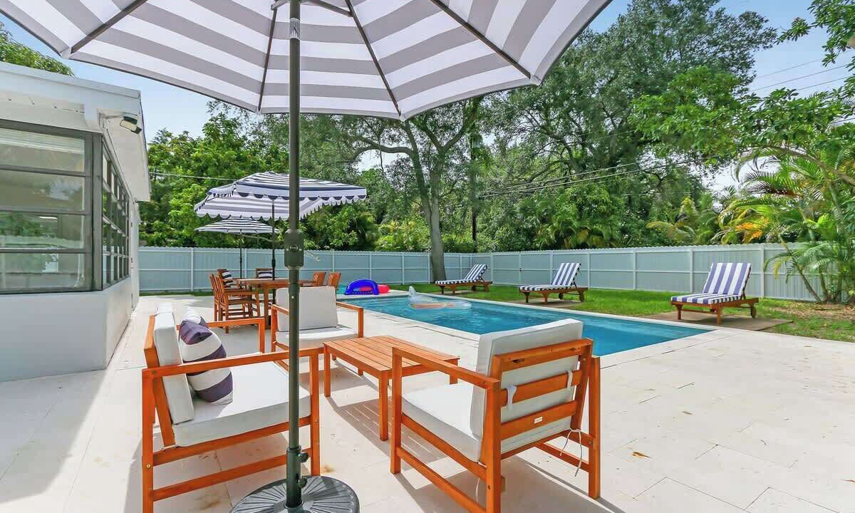 Photo of Outdoor in North Miami