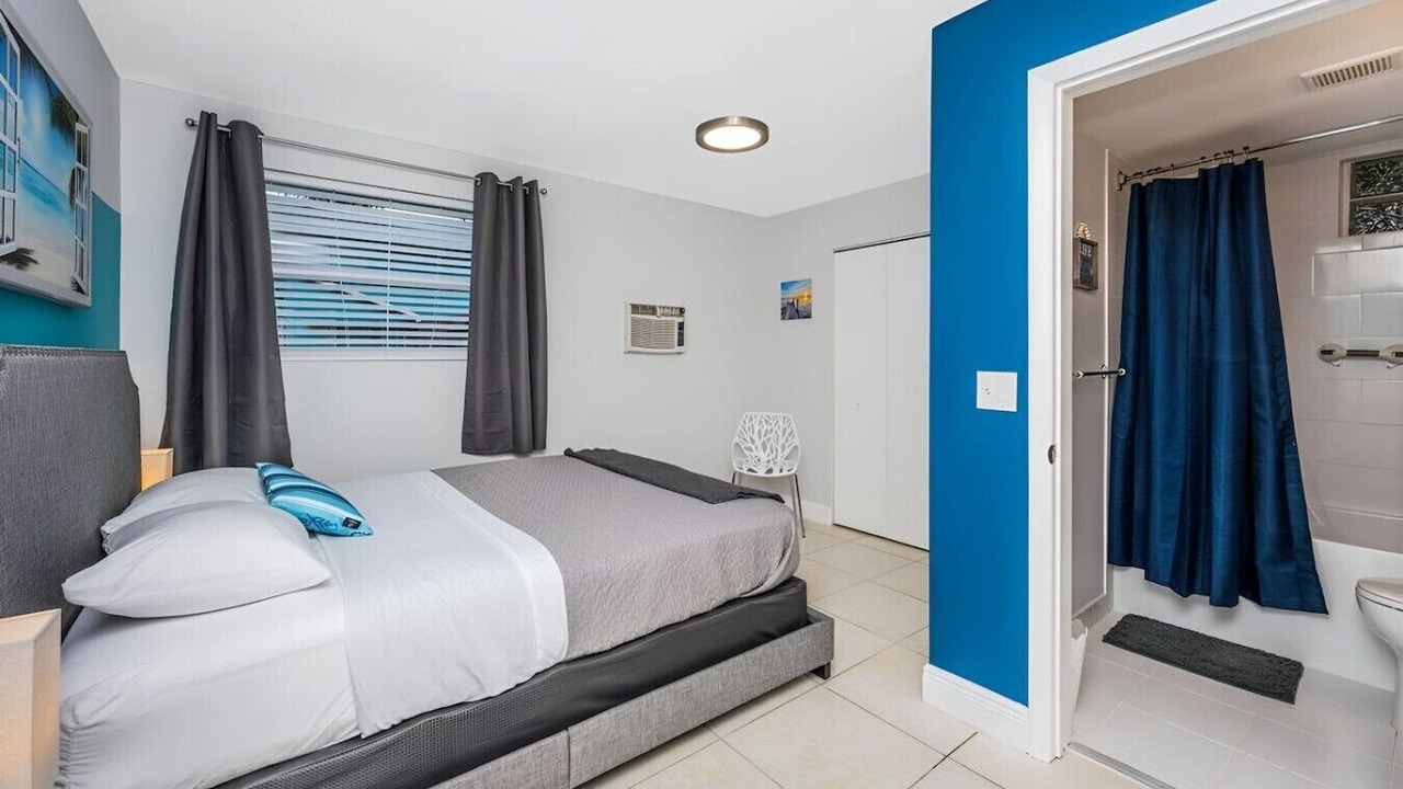 Photo of Bedroom in South Lake
