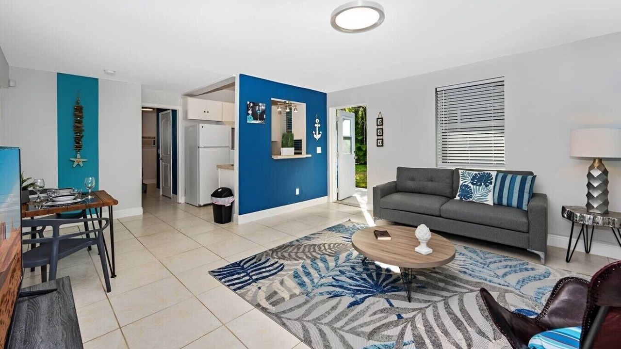 Photo of Livingroom in South Lake