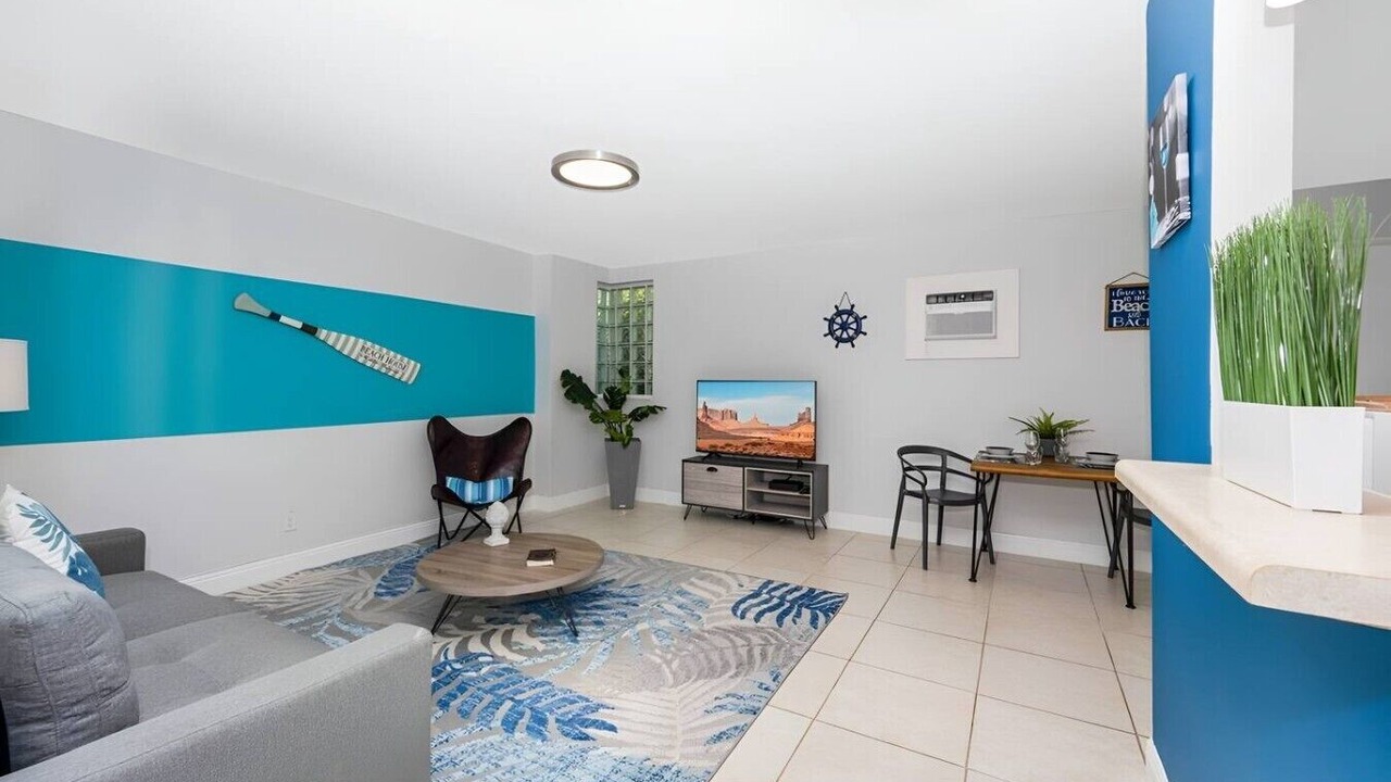 Photo of Livingroom in South Lake