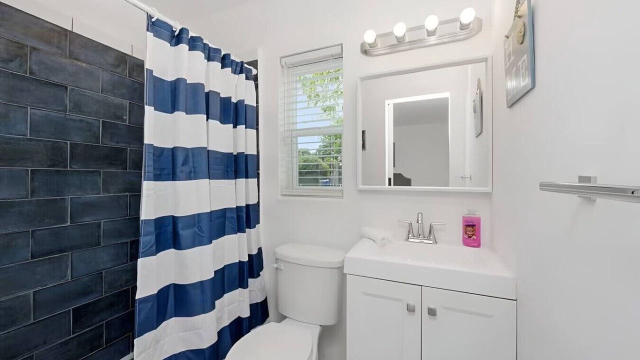 Photo of Bathroom in South Lake