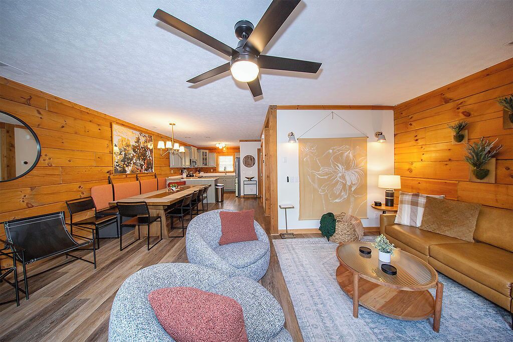 Photo of Livingroom in Edray