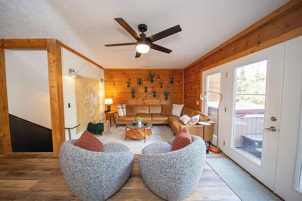 Photo of Livingroom in Edray