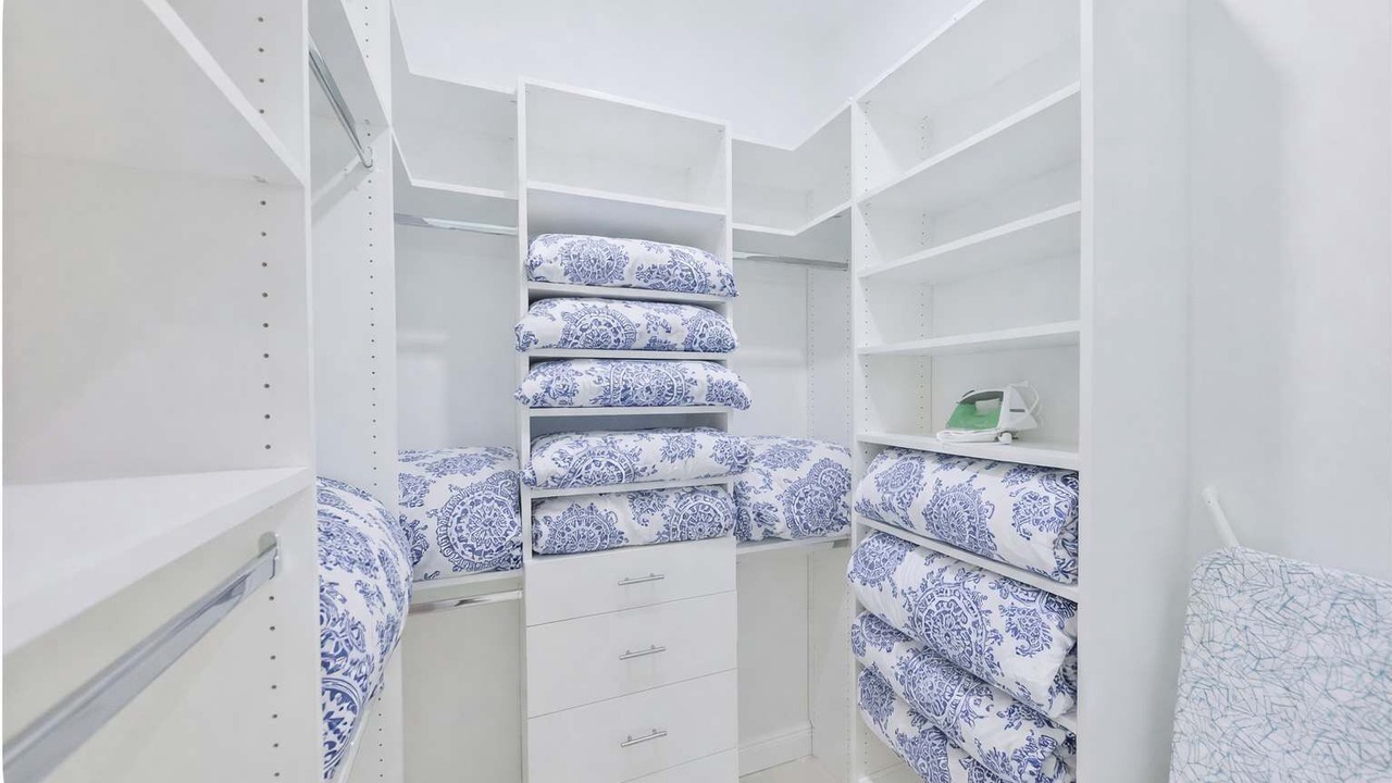 Photo of Bedroom in Davie