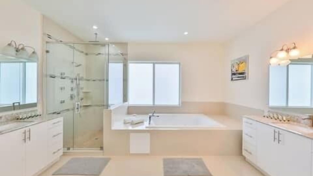 Photo of Bathroom in Davie