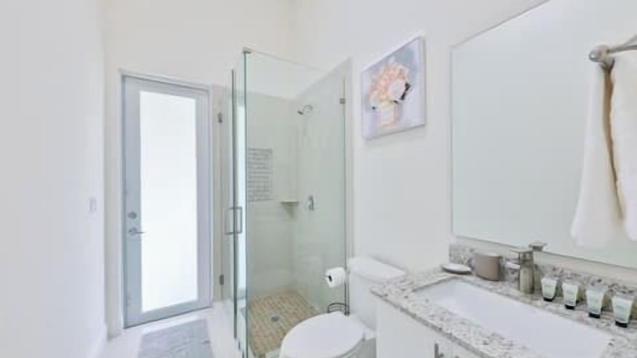 Photo of Bathroom in Davie