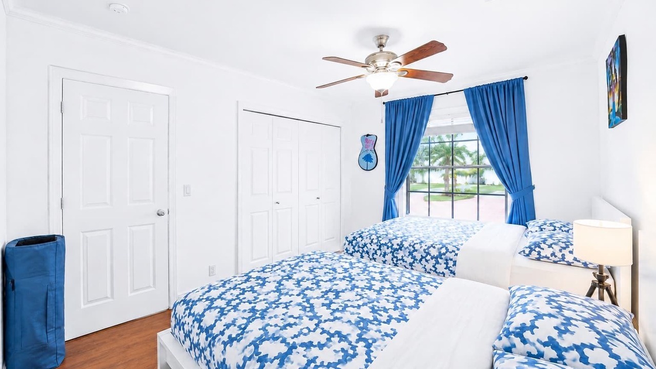 Photo of Bedroom in Hallandale Beach