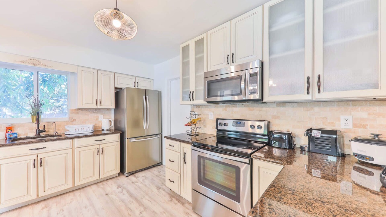 Photo of Kitchen in Royal Poinciana