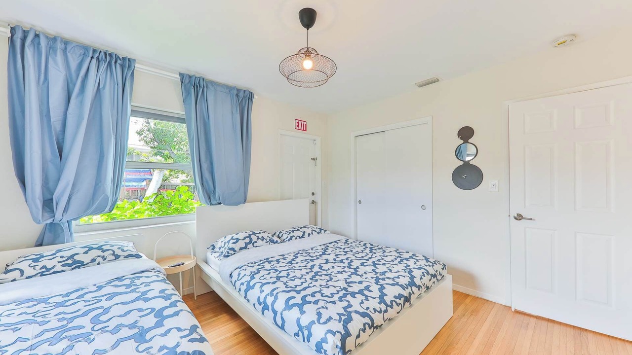 Photo of Bedroom in Royal Poinciana
