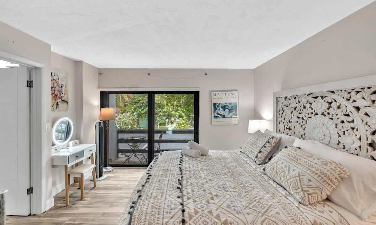 Photo of Bedroom in Coconut Grove