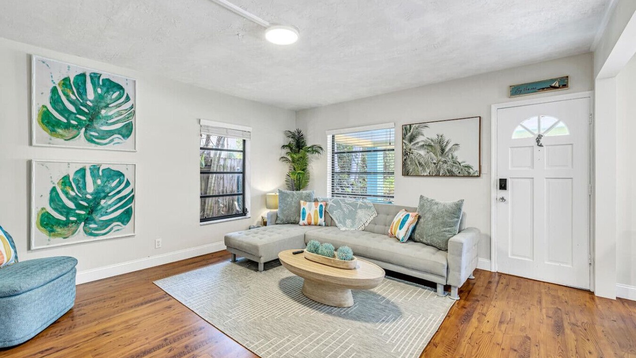Photo of Livingroom in Lauderdale-by-the-Sea