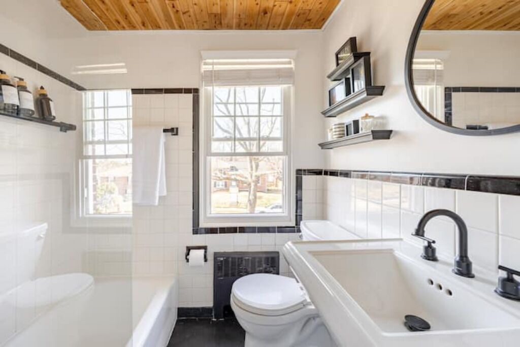 Photo of Bathroom in Potomac West