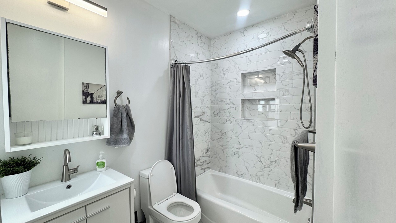 Photo of Bathroom in Weehawken