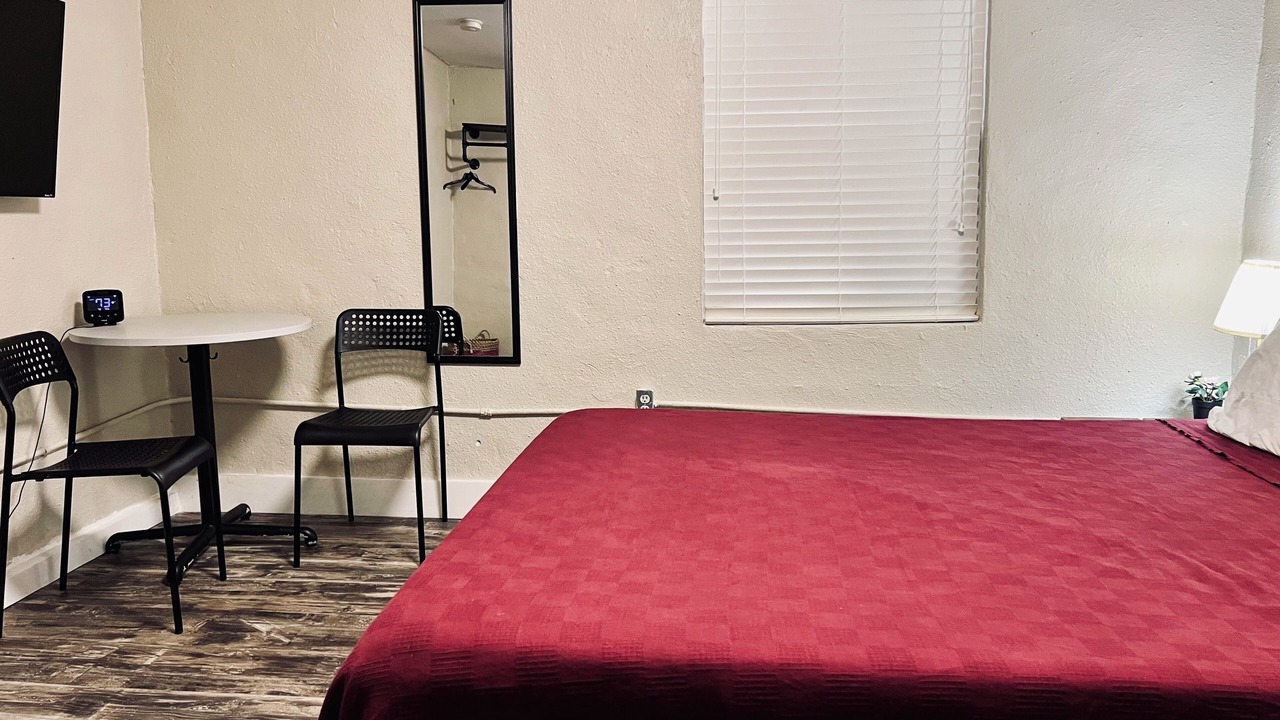 Photo of Bedroom in Allapattah