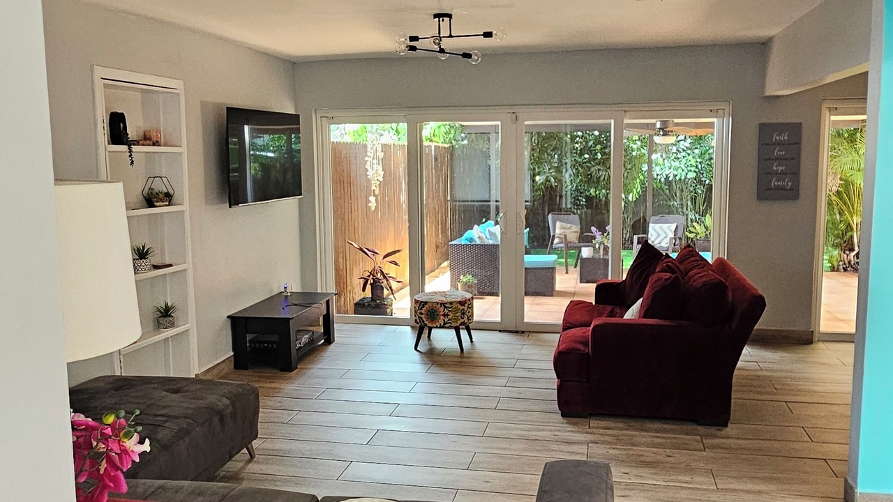 Photo of Livingroom in Miami Gardens