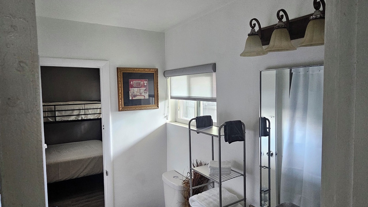 Photo of Bathroom in Miami Gardens