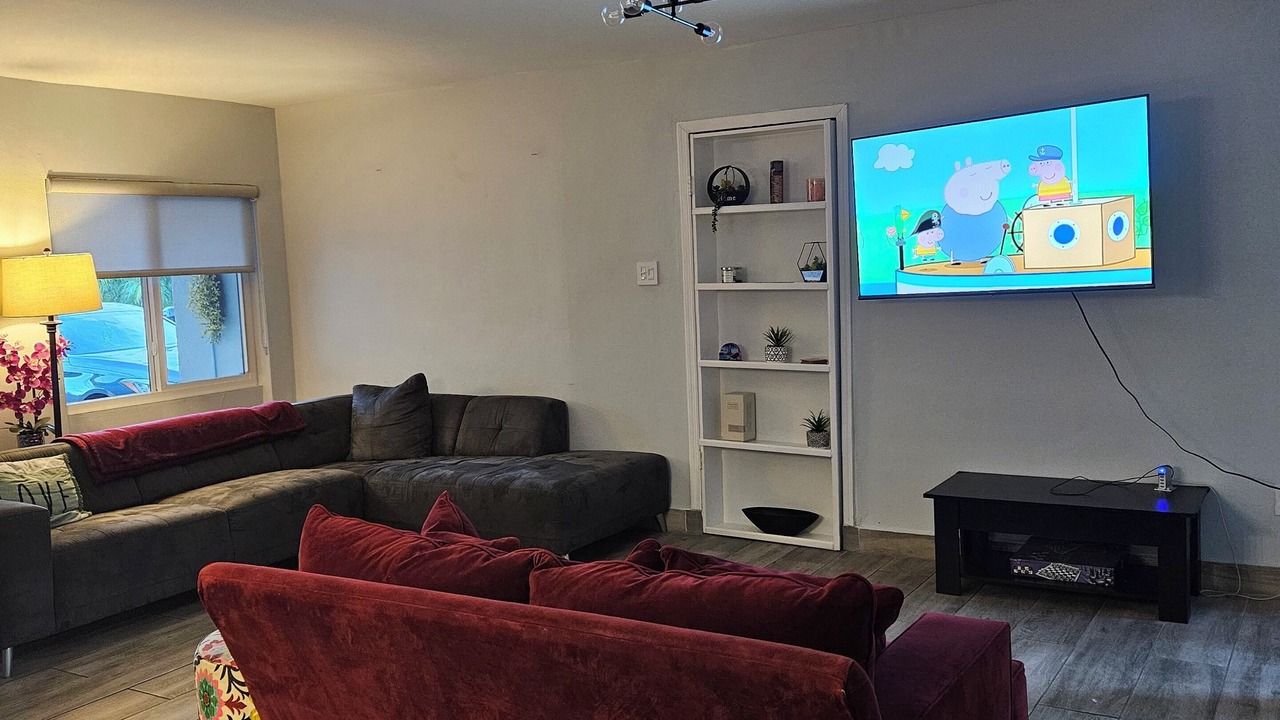 Photo of Livingroom in Miami Gardens