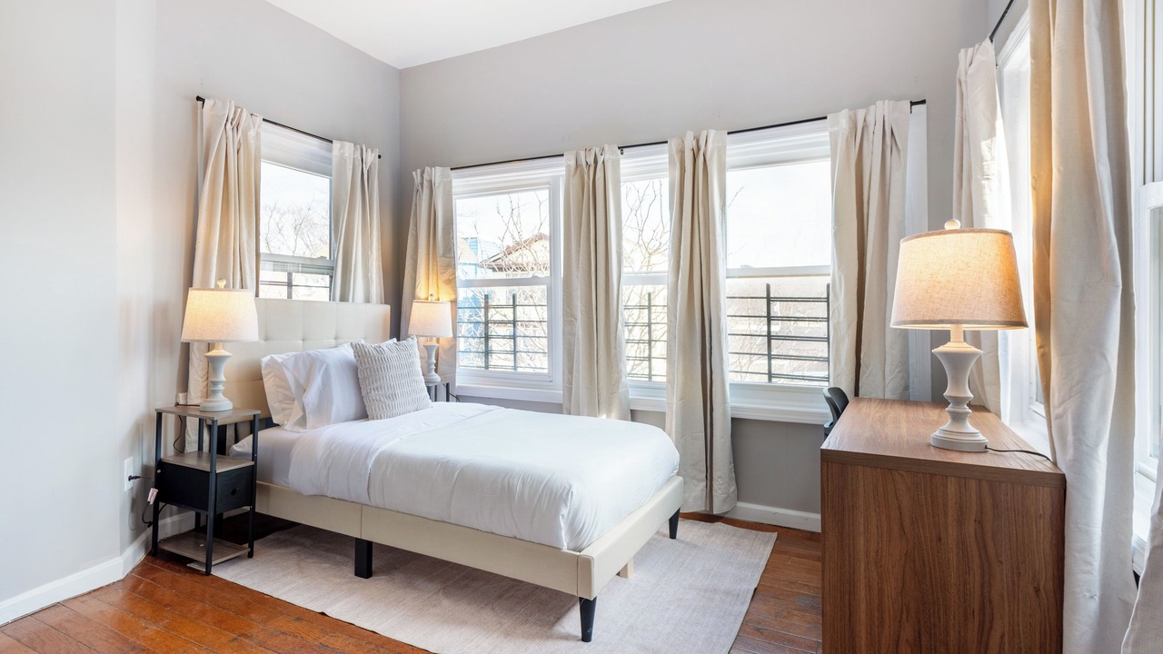 Photo of Bedroom in Lower Vailsburg