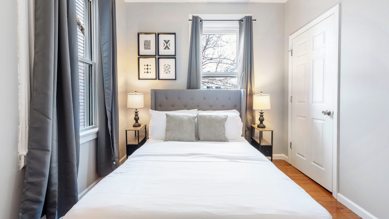 Photo of Bedroom in Lower Vailsburg