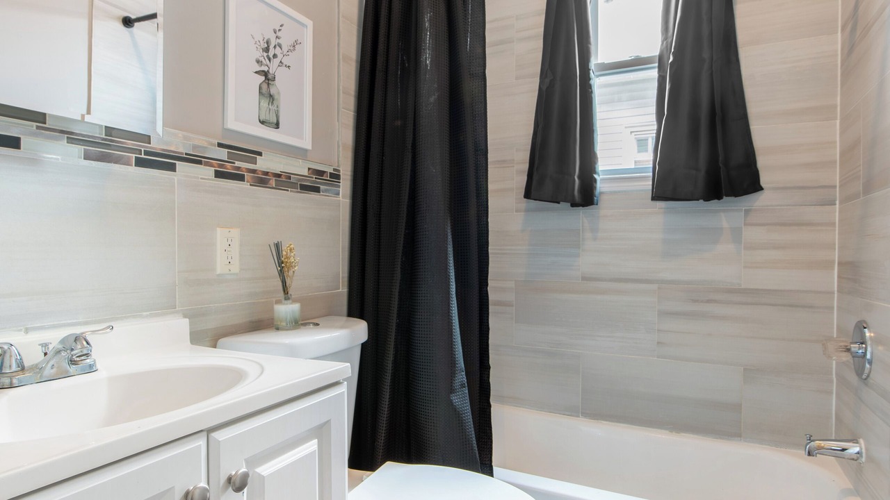 Photo of Bathroom in Lower Vailsburg
