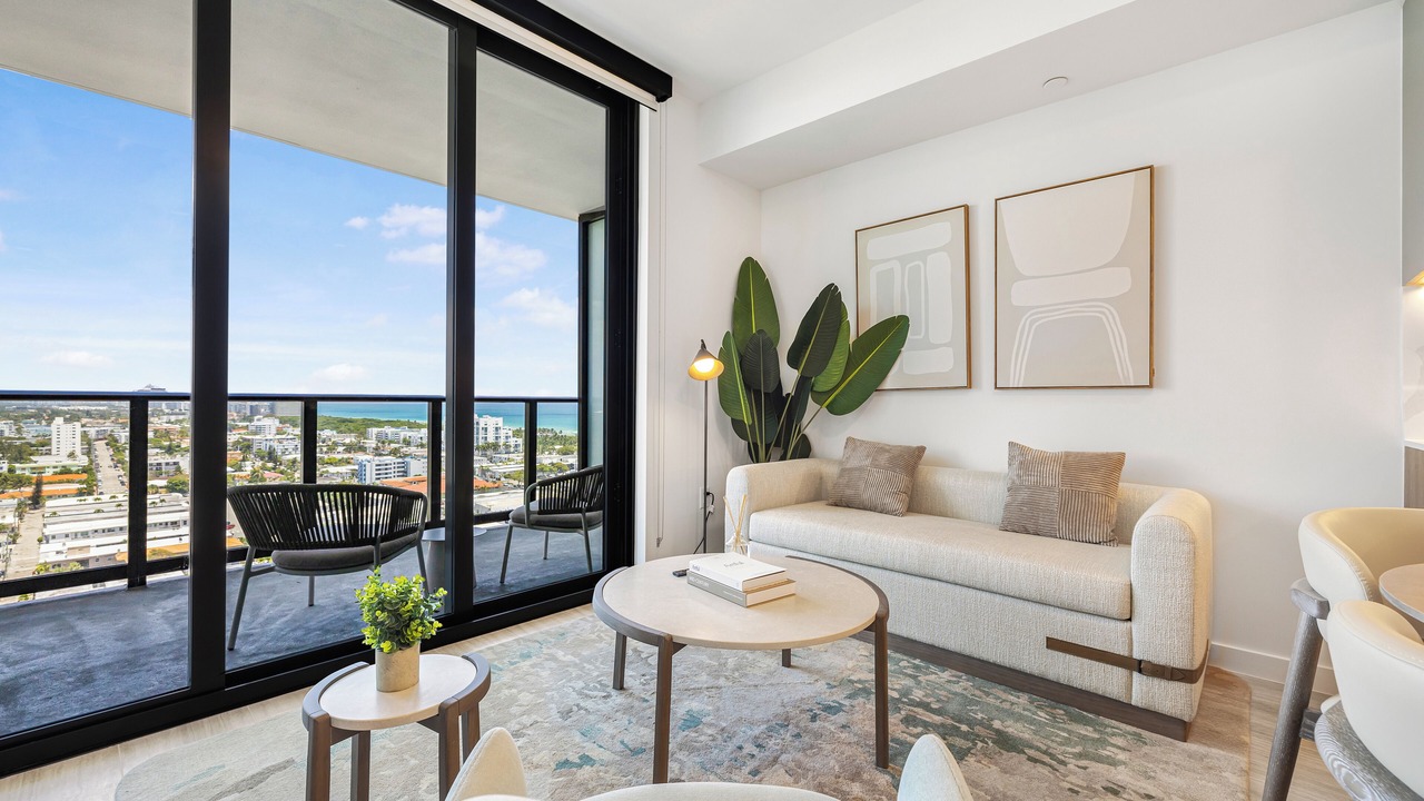 Photo of Livingroom in North Beach