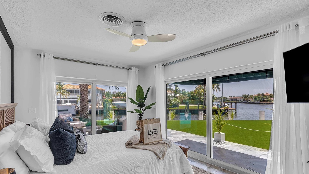 Photo of Bedroom in Bermuda Riviera