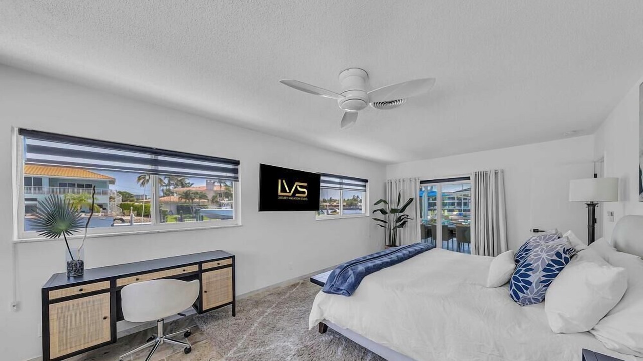 Photo of Bedroom in Bermuda Riviera