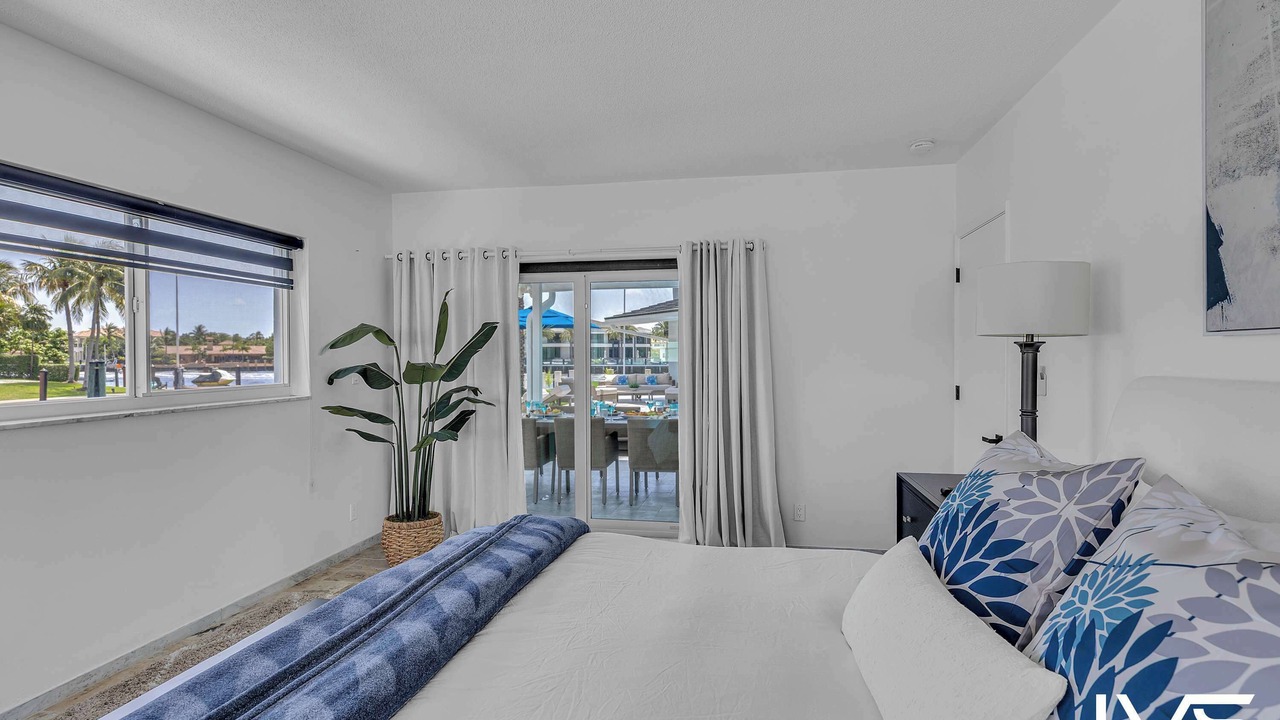Photo of Bedroom in Bermuda Riviera