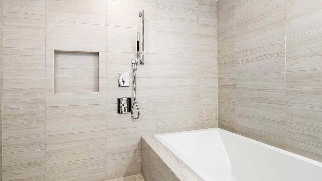 Photo of Bathroom in Central Fort Lauderdale