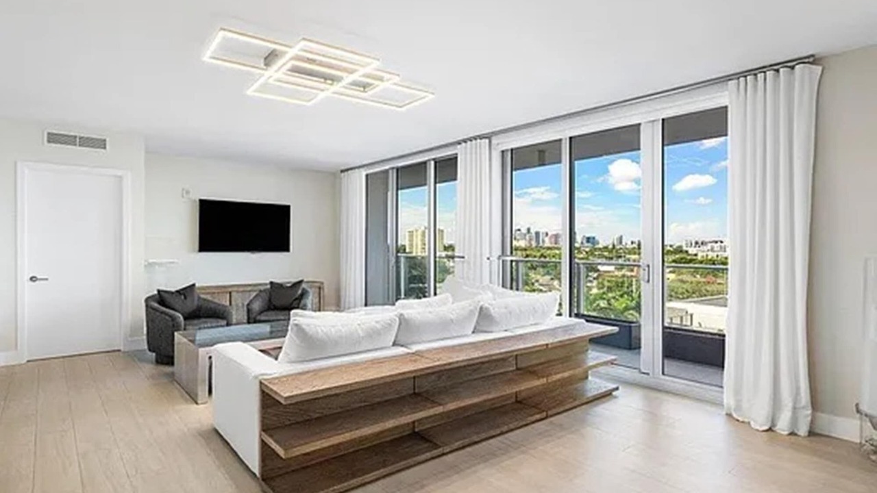 Photo of Bedroom in Central Fort Lauderdale