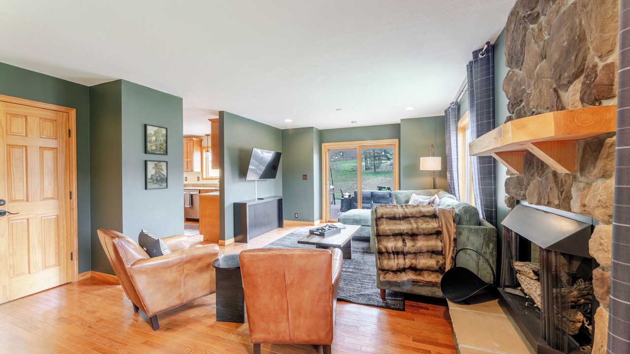 Photo of Livingroom in Edray
