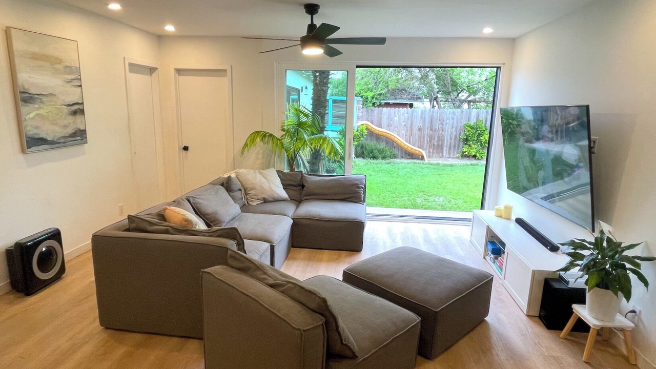 Photo of Livingroom in Hermosa Beach