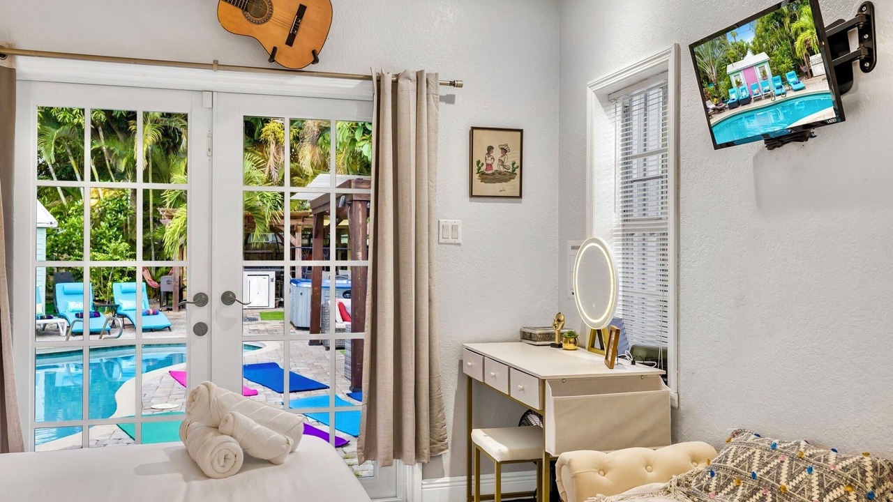 Photo of Bedroom in South Middle River