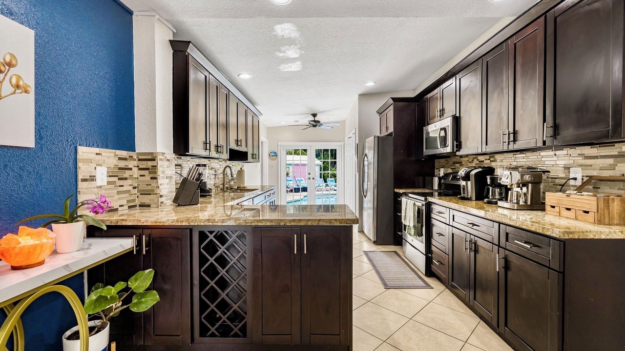 Photo of Kitchen in South Middle River