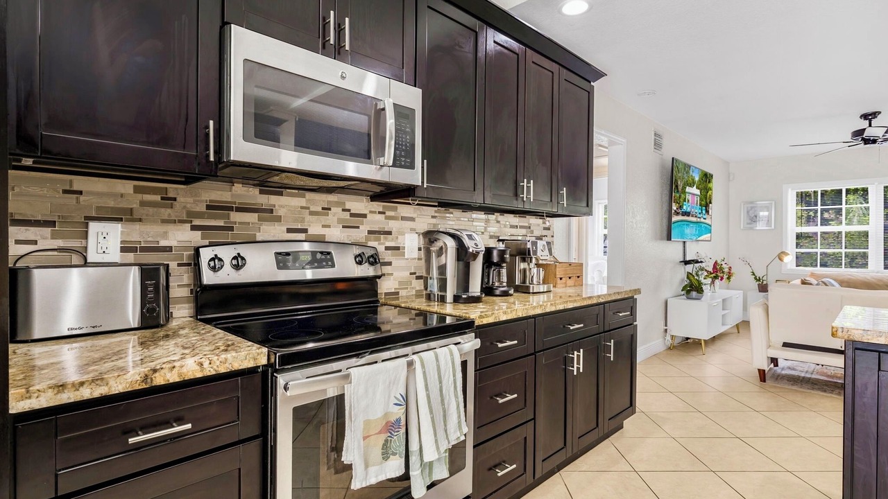Photo of Kitchen in South Middle River