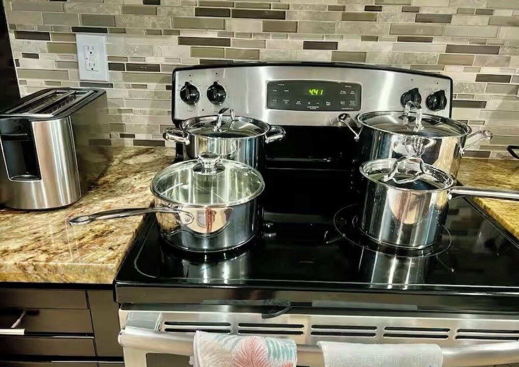 Photo of Kitchen in South Middle River
