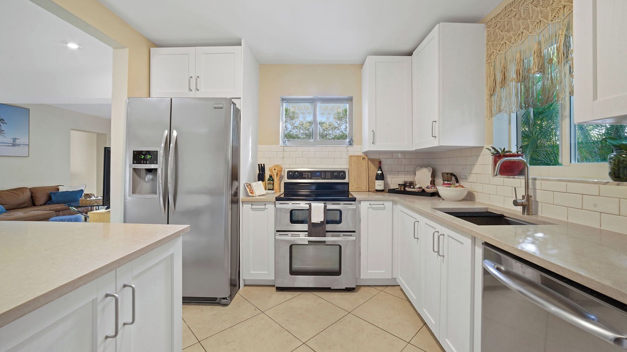 Photo of Kitchen in North Central Hollywood