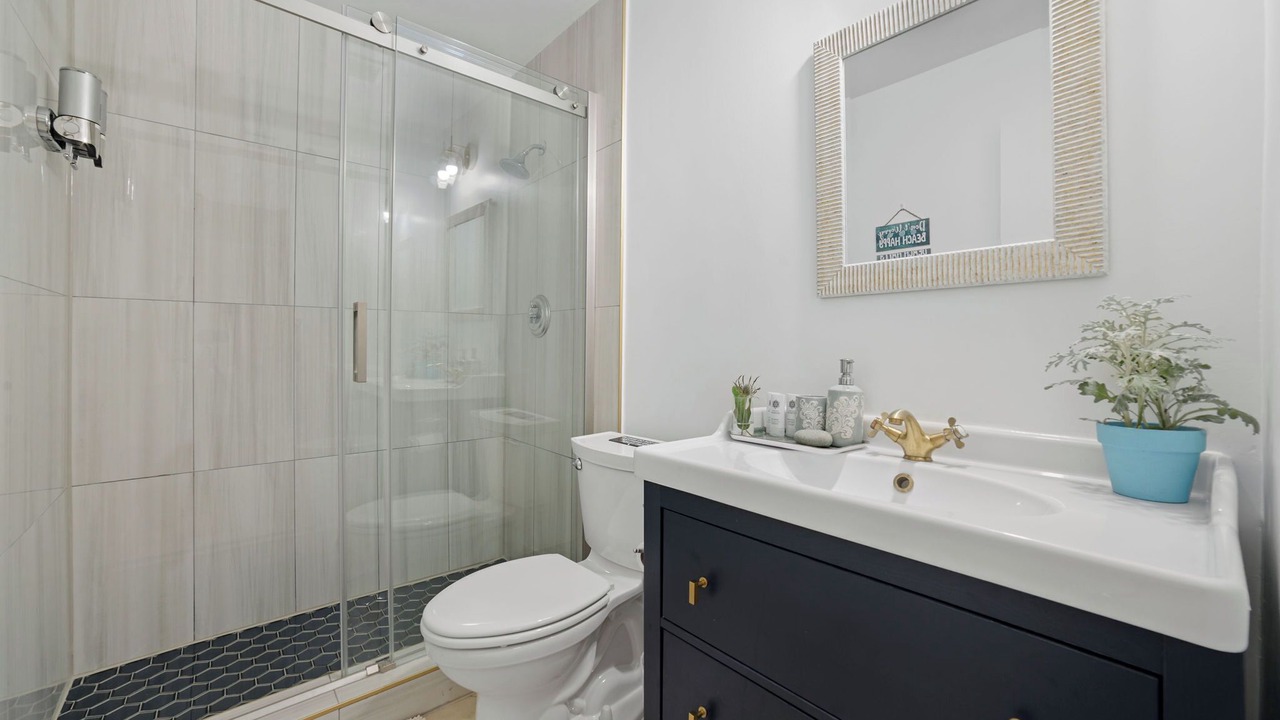 Photo of Bathroom in North Central Hollywood