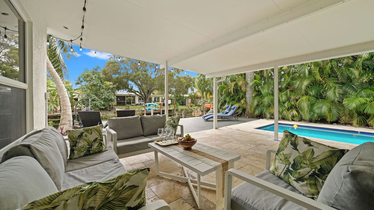 Photo of Patio Balcony in North Central Hollywood
